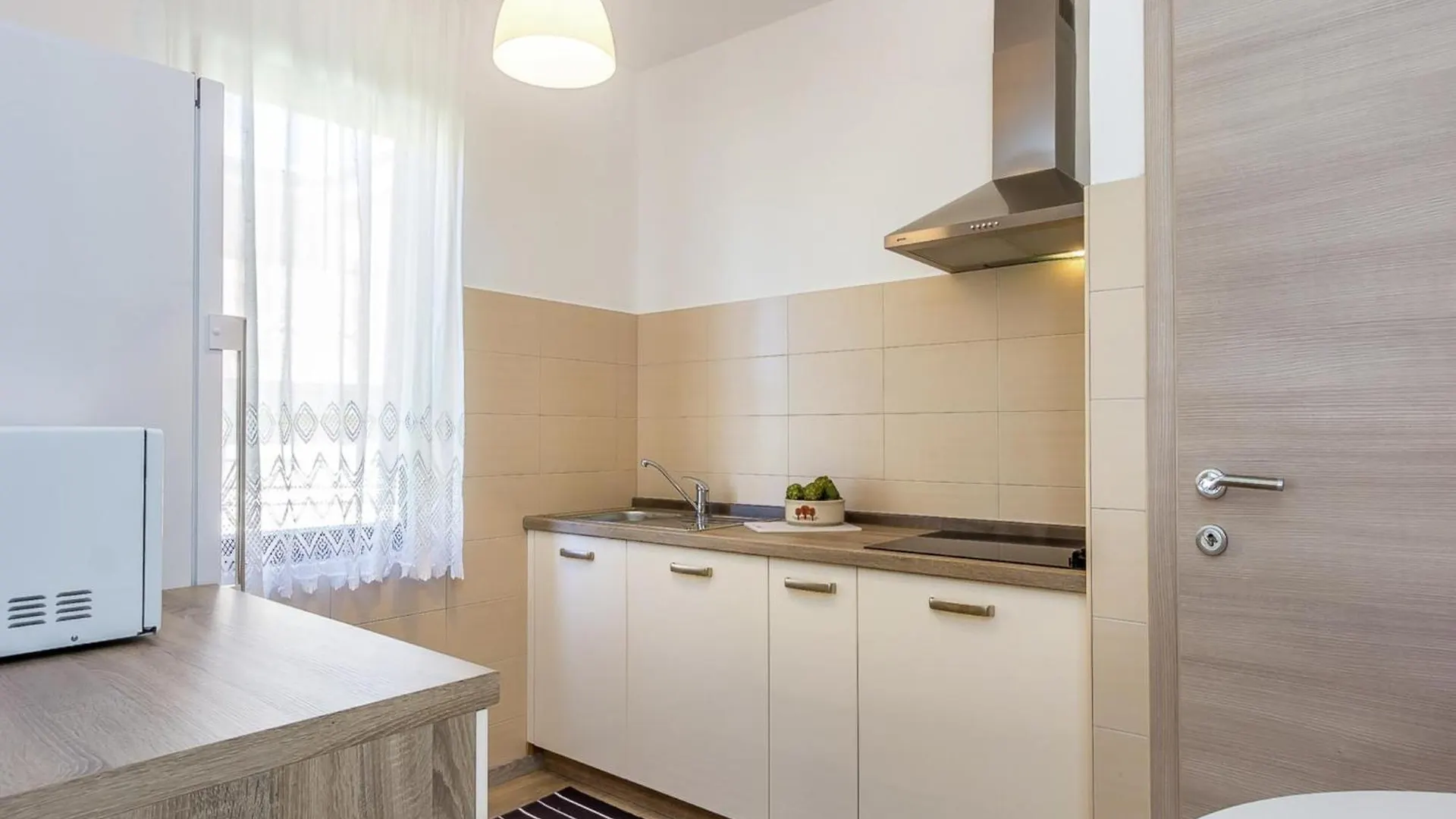 Modern Apartment In Katari With Terrace Pula