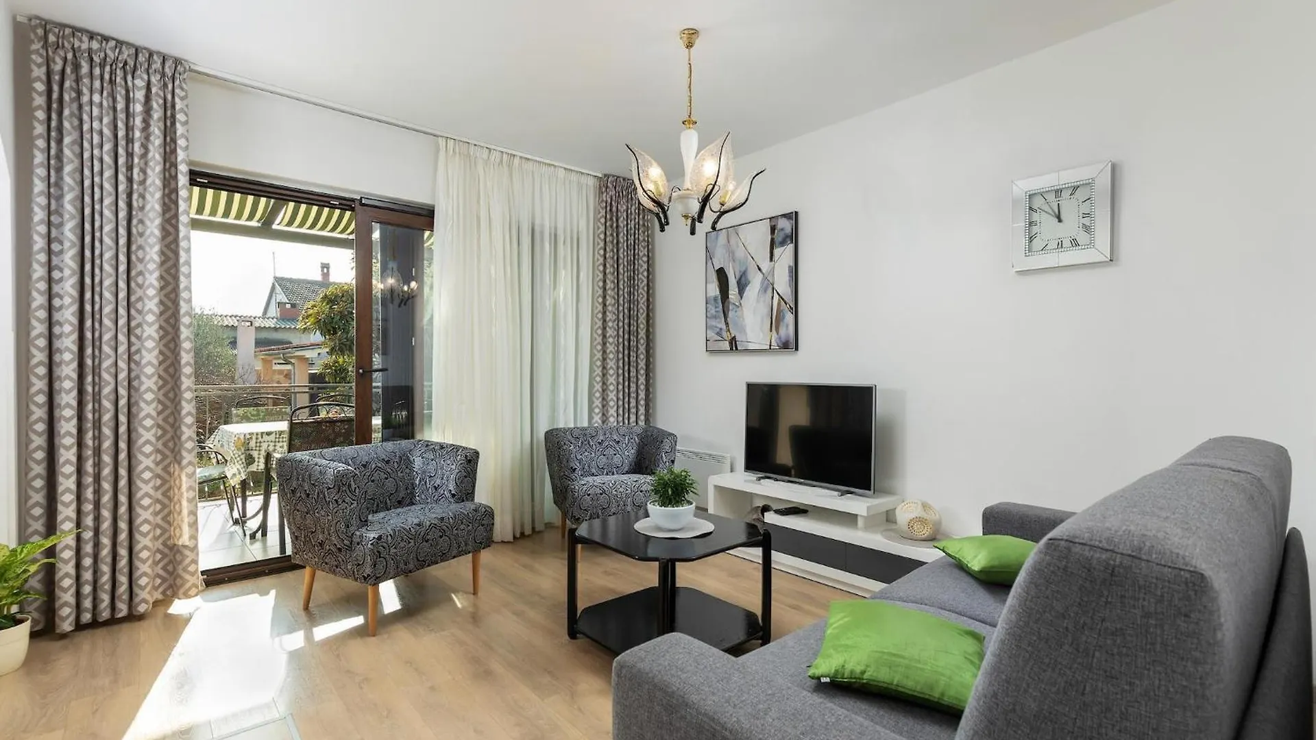 Modern Apartment In Katari With Terrace Pula