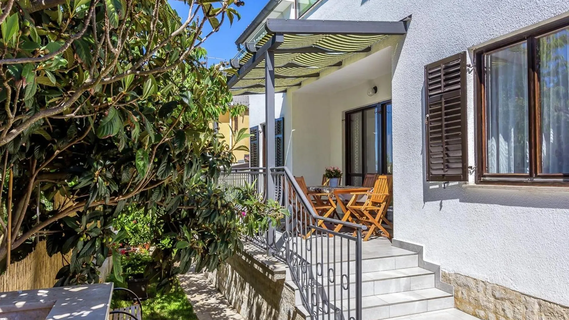 Modern Apartment In Katari With Terrace Pula